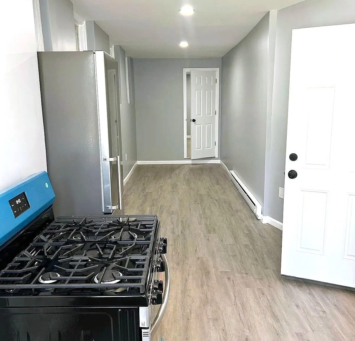 1 bed, 1.0 bath, $1,650 — Photo 3