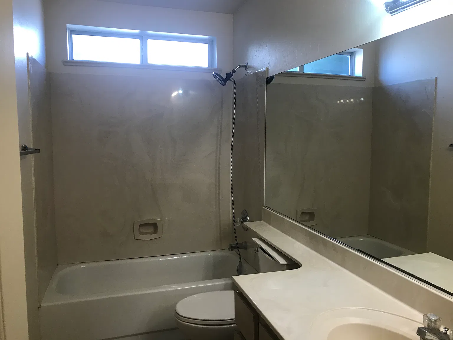 2 bed, 1064 sqft, $1,600 — Photo 4