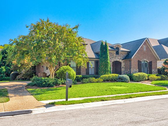 2nd image of 11226 Matthews Cove Ln