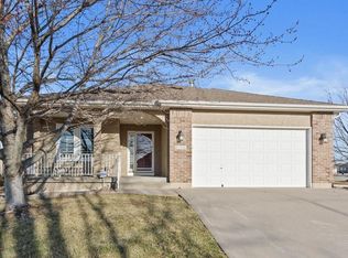 4768 SW Leafwing Dr, Lees Summit, MO 64082