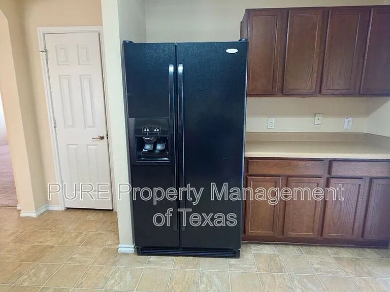 7412 Cayenne Ln — Photo 8
