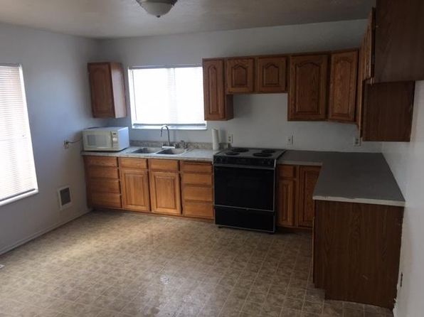 19 N Shilling Ave APT 2, Blackfoot, ID 83221