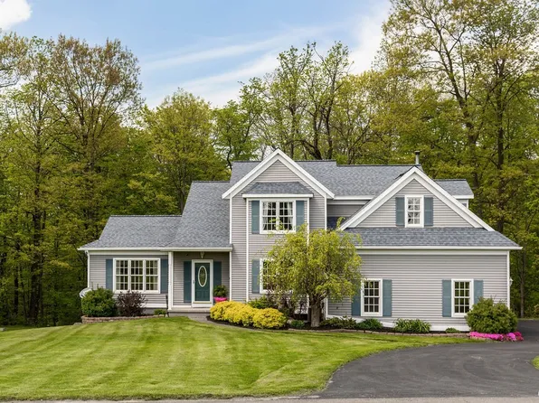 2323 Bockes Rd, Skaneateles, NY 13152