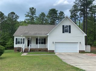 240 Captain Harbour Dr, Sanford, NC 27332