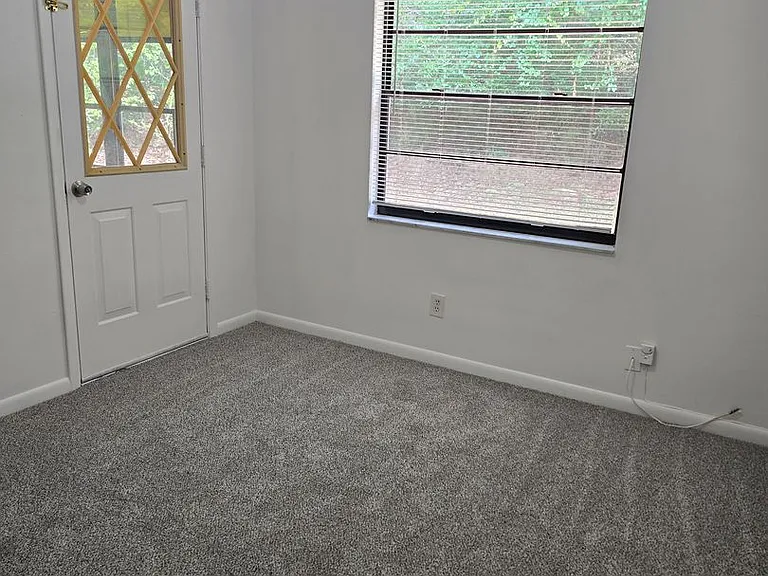 1150 W G Martinelli Blvd — Photo 16