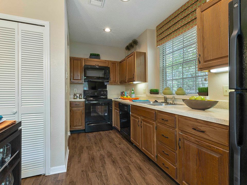 Spacious kitchen with ample counterspace