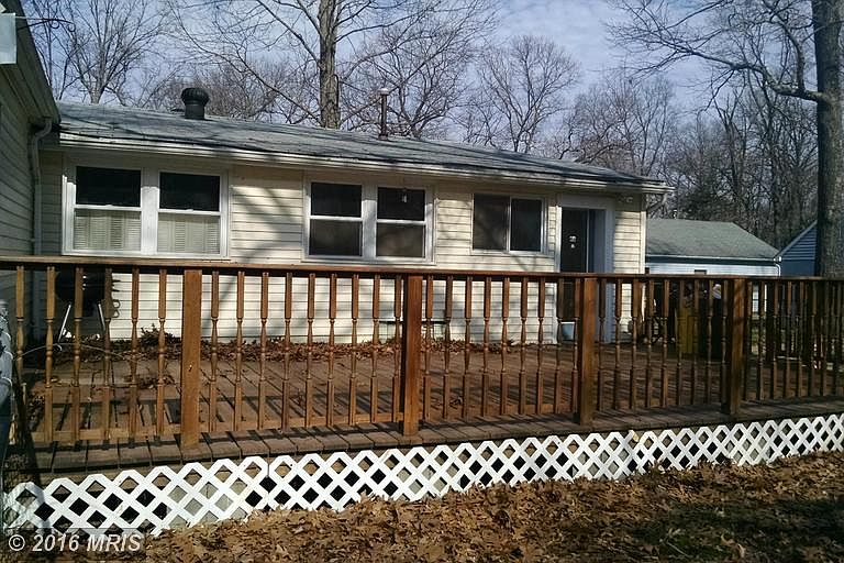 2nd image of 1466 Colony Rd