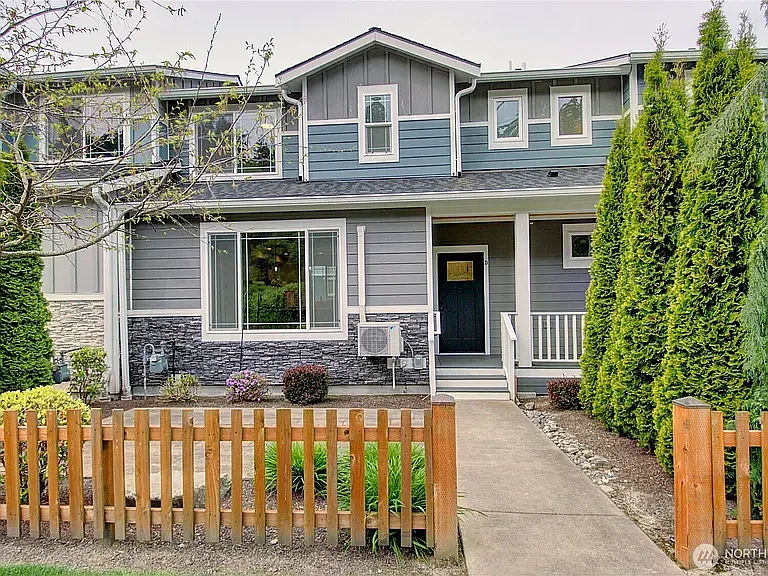 313 E Hazel St #D — Photo 1