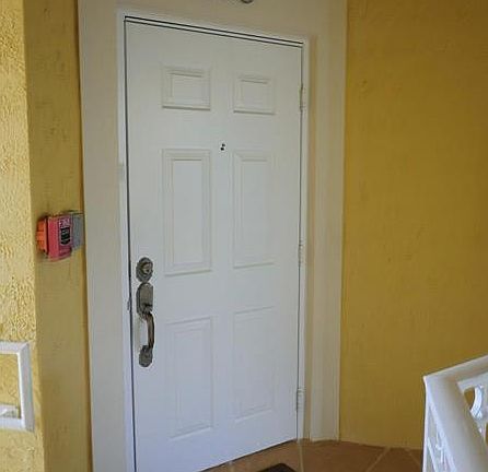 3rd image of 8912 W Flagler St APT 205