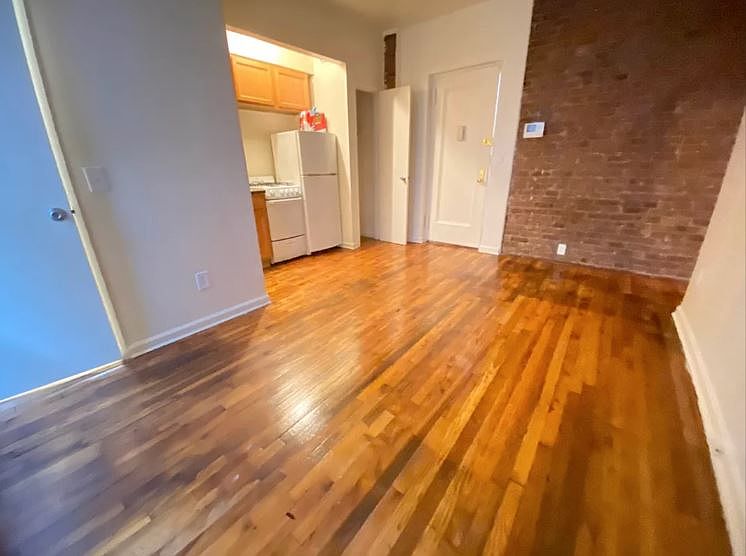 1st image of 226 E 29th St APT 5d