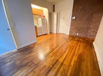226 East 29th Street #5D image 1 of 9