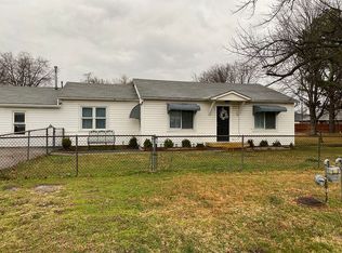 104 E Orr St, Chouteau, OK 74337