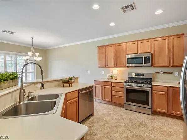 2371 Mourning Warbler Ave, North Las Vegas, NV 89084