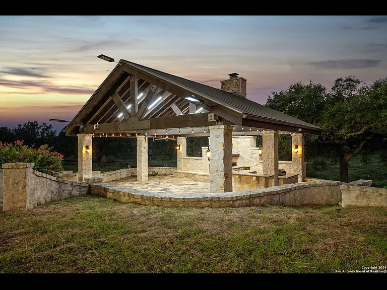 27481 Smithson Valley Rd — Photo 12