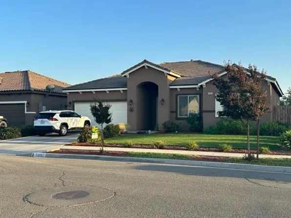 16051 W Ashli Ave, Kerman, CA 93630