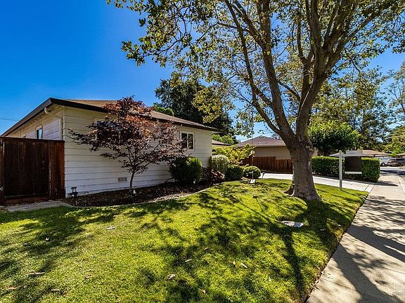 4th image of 1816 Silverwood Drive