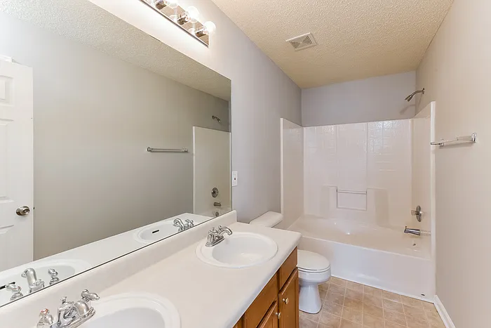 7245 Alicias Way — Photo 8