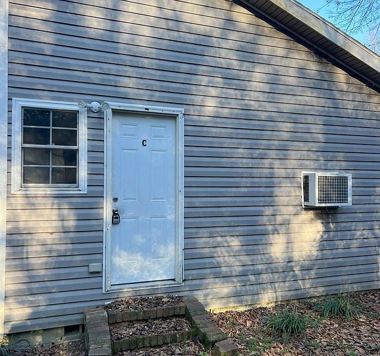 1st image of 707 12th Ct APT C