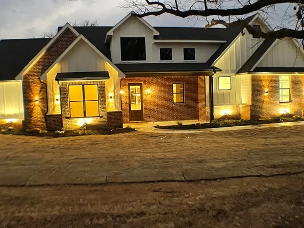 38 Nelson St, Sulphur Springs, TX 75482