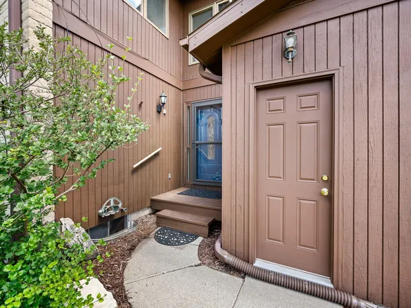 1119 Kennedy St, Ames, IA 50010