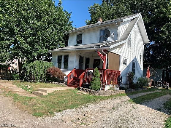 2nd image of 922 Schafer Ct