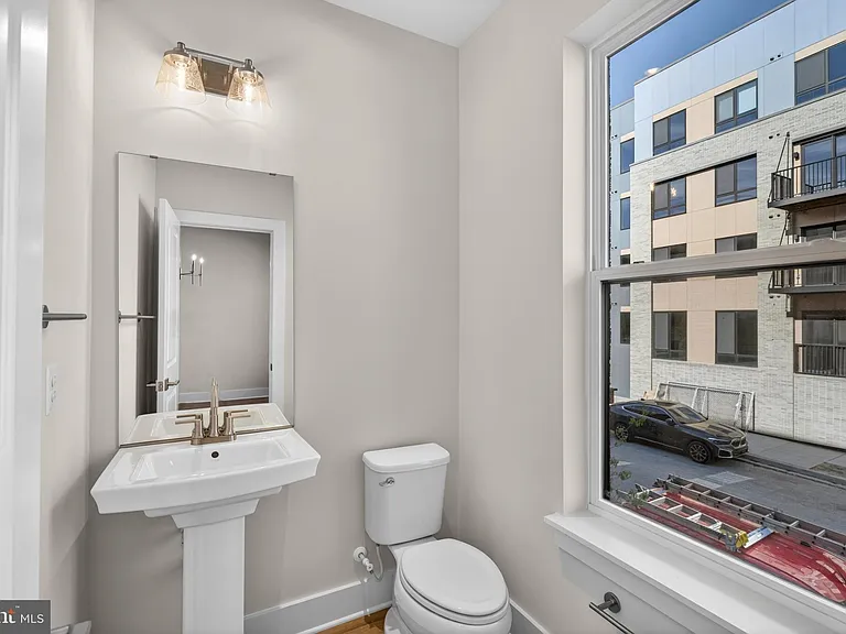 2507 Light St — Photo 30