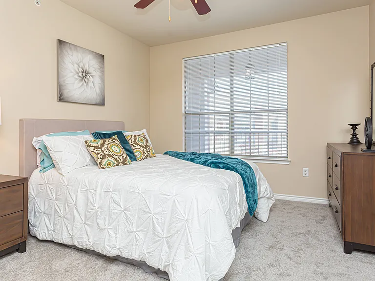 Zachary Parkside Apartments — Photo 11