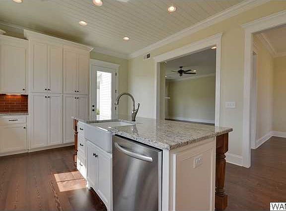5th image of 757 Grace Park S