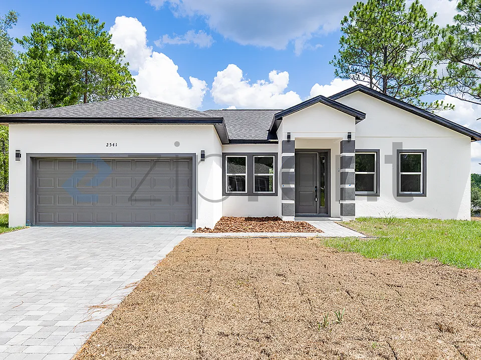 2541 W Diane Ln