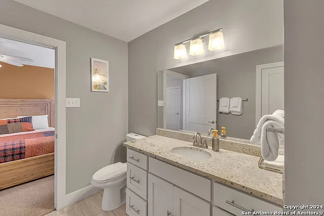 728 E Guenther St — Photo 38