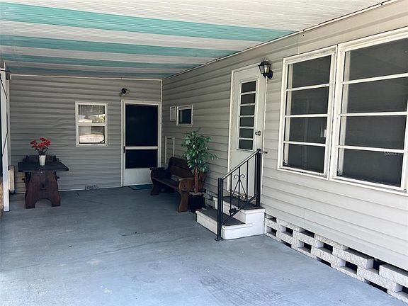 3rd image of 12674 SEMINOLE BOULEVARD #C39A