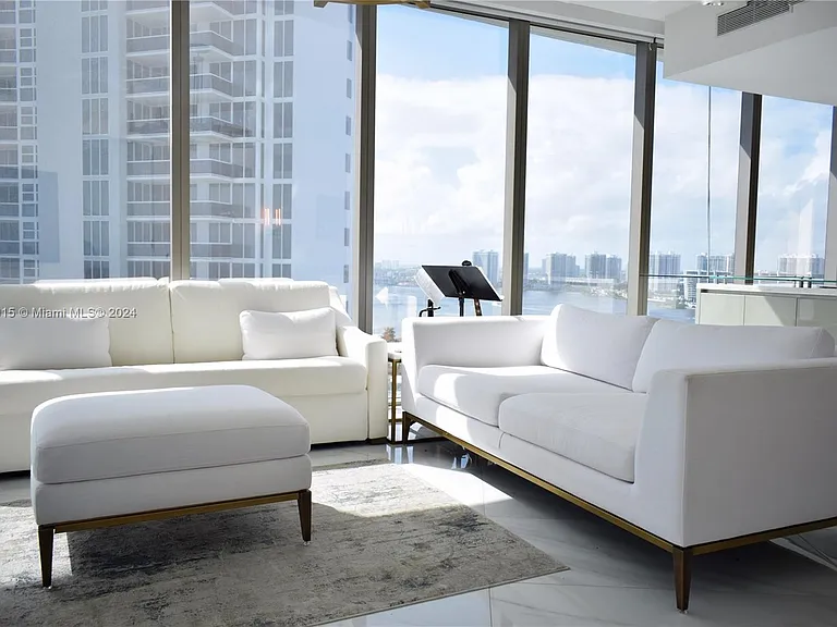 18975 Collins Ave #1804 — Photo 8