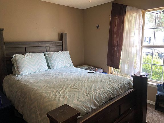4th image of 1670 Fresno St