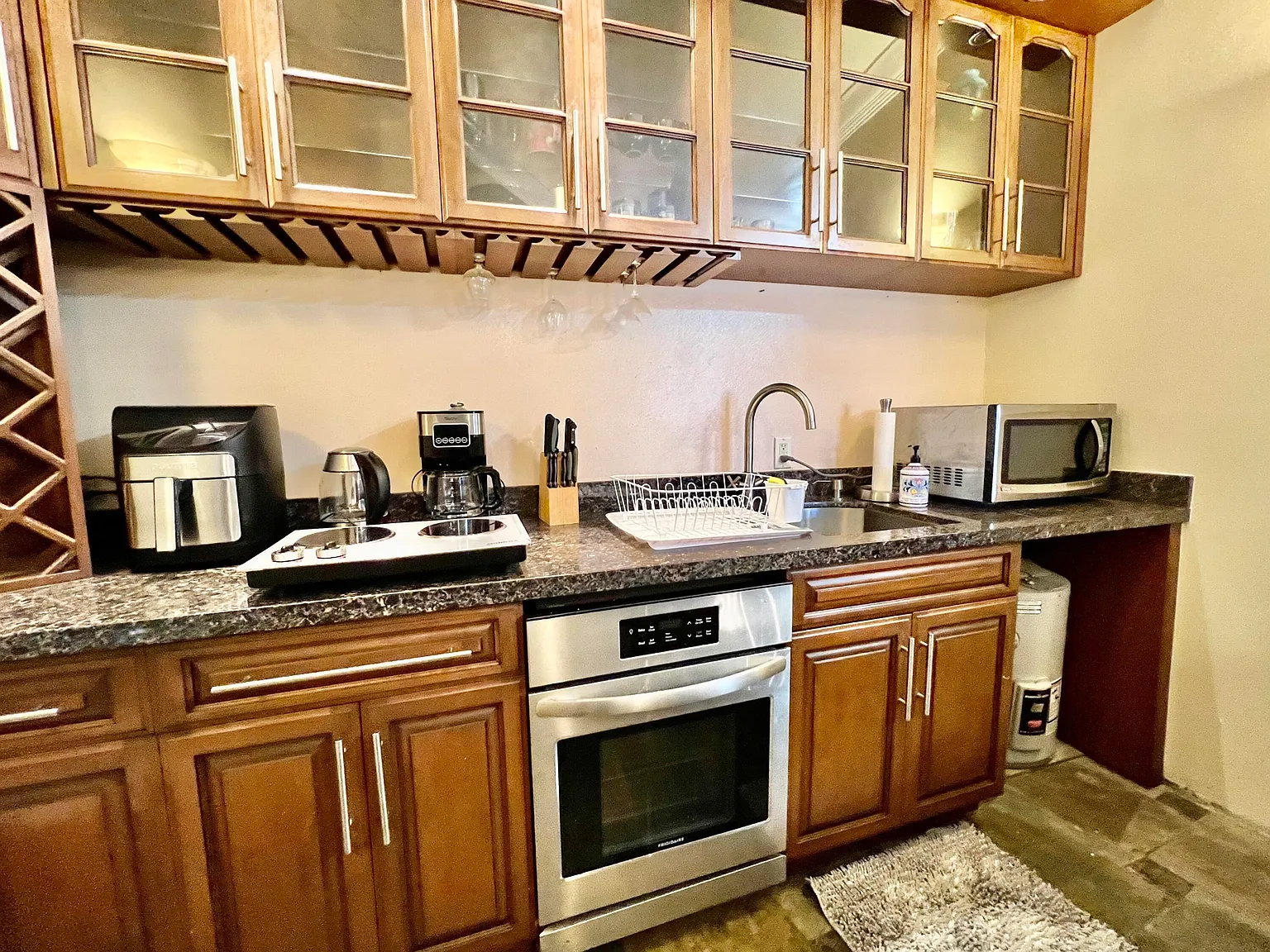 Studio, $1,800 — Photo 4