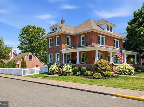 3 S Main St, Telford, PA 18969