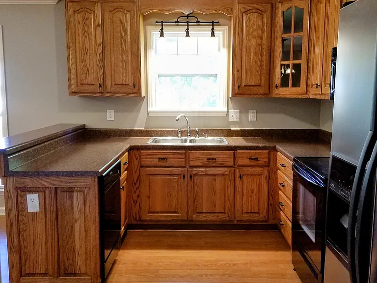 111 Nathan Dr — Photo 32