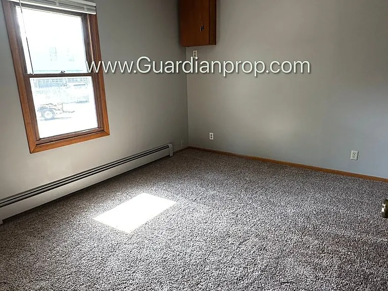 4104 Highwood Rd — Photo 12