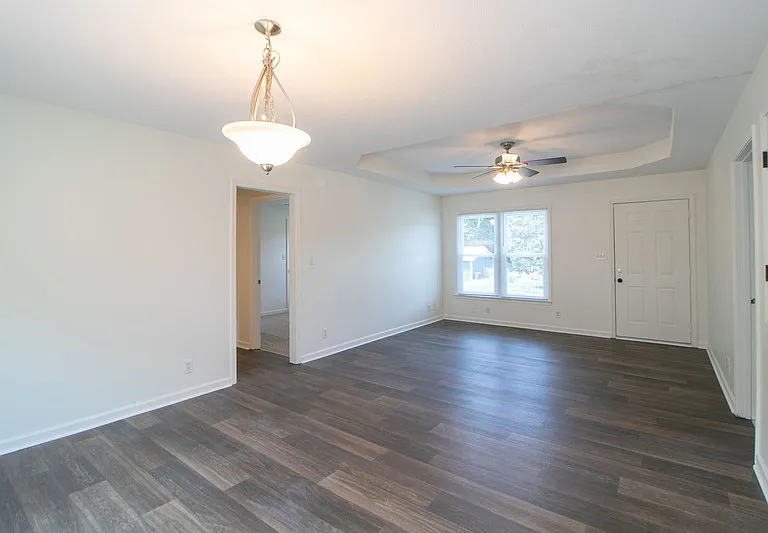 613 Joshua Dr — Photo 8
