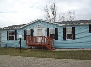 143 Cardinal Ln, Sandwich, IL 60548