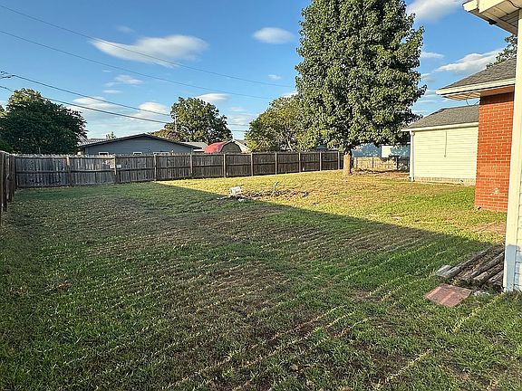 5th image of 502 McDougal Dr