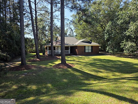 2nd image of 615 Depot Dr