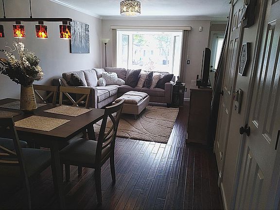4th image of 743 Barlow Ave