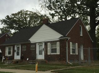 20727 Moross Rd, Grosse Pointe, MI 48224