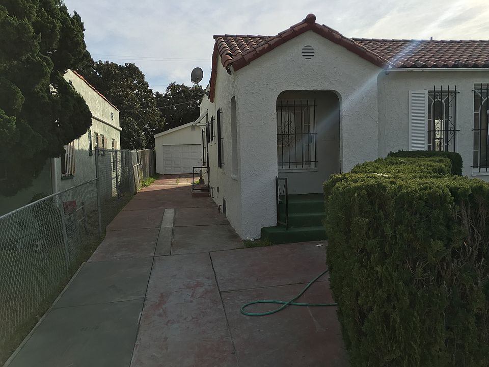 1st image of 1420 W 88th Pl