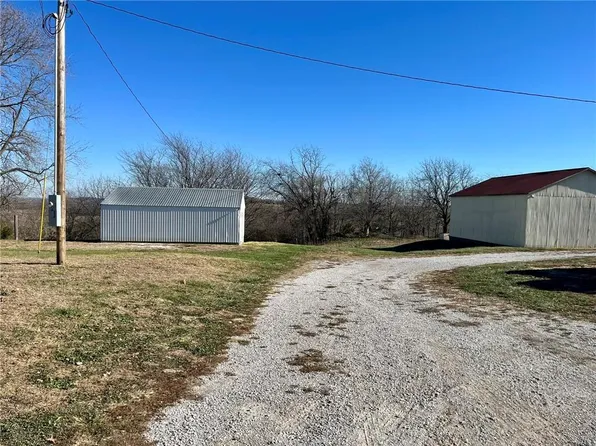 9984 Greenton Rd, Odessa, MO 64076