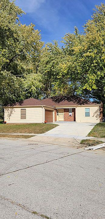 1st image of 3009 Roanoke Cir