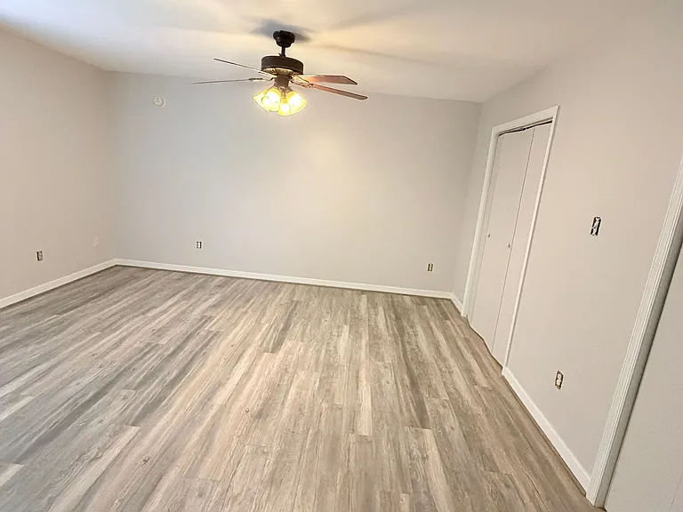 2604 Tracewood Cir — Photo 8