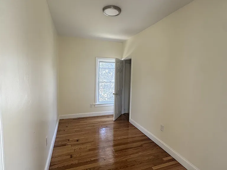 114 Prospect St #2F — Photo 2