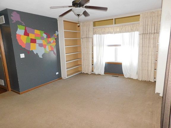 5th image of 1021 Manchester Cir