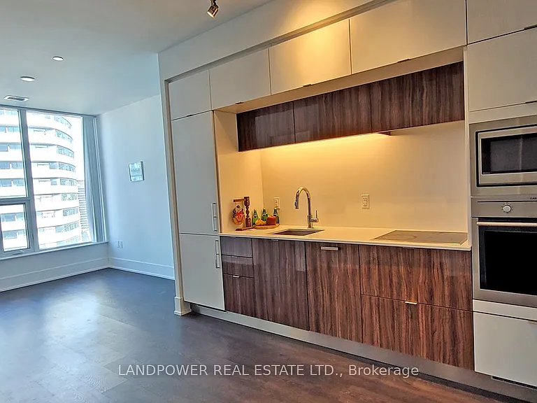 10 York St #3802 — Photo 10